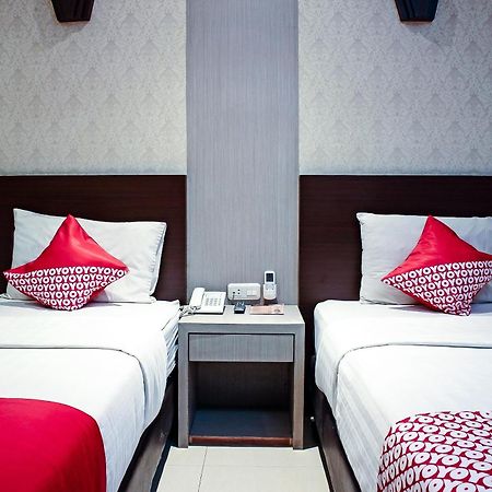 Oyo 1009 Hotel Bumi Malaya Medan Bagian luar foto