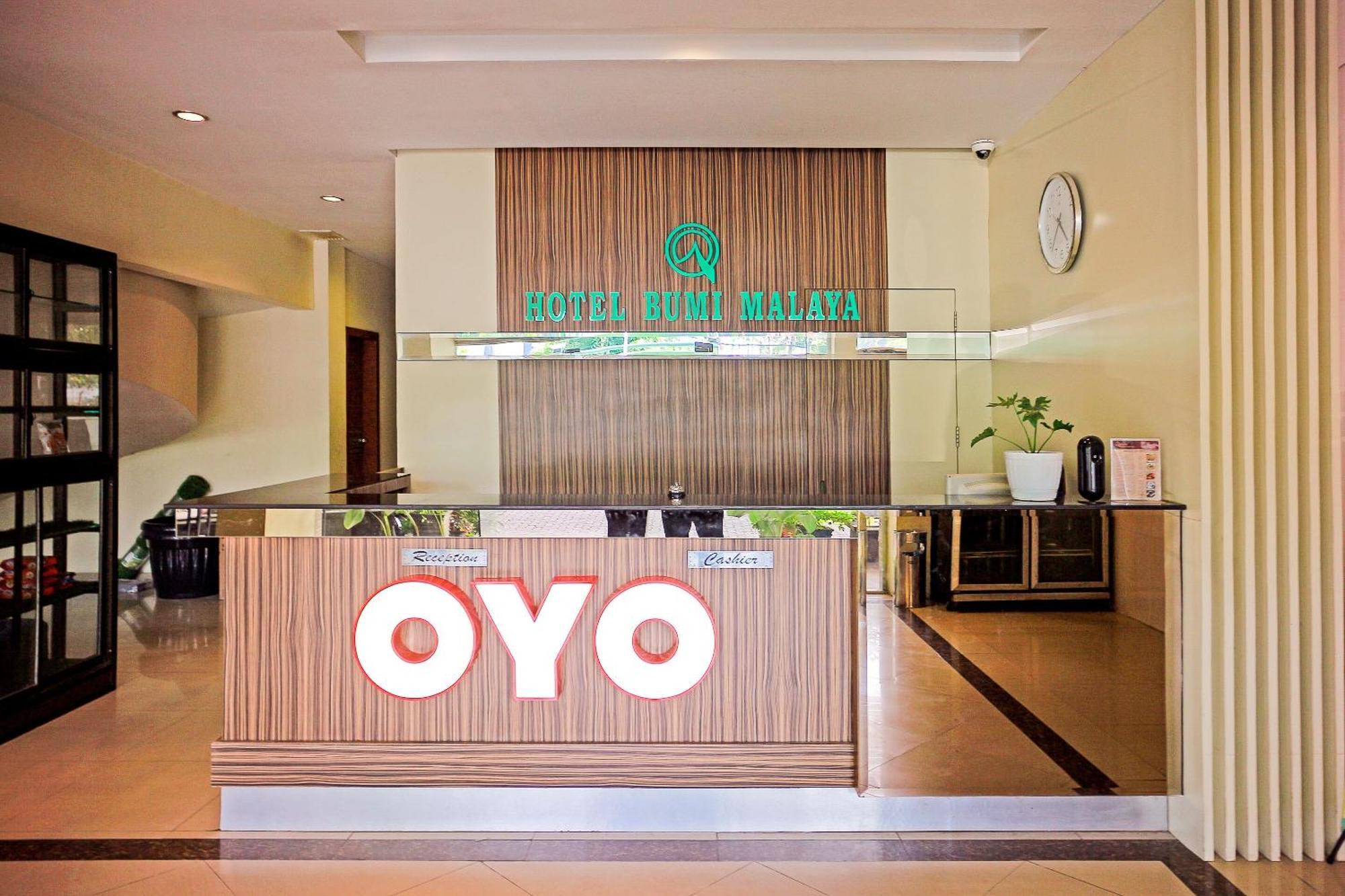 Oyo 1009 Hotel Bumi Malaya Medan Bagian luar foto
