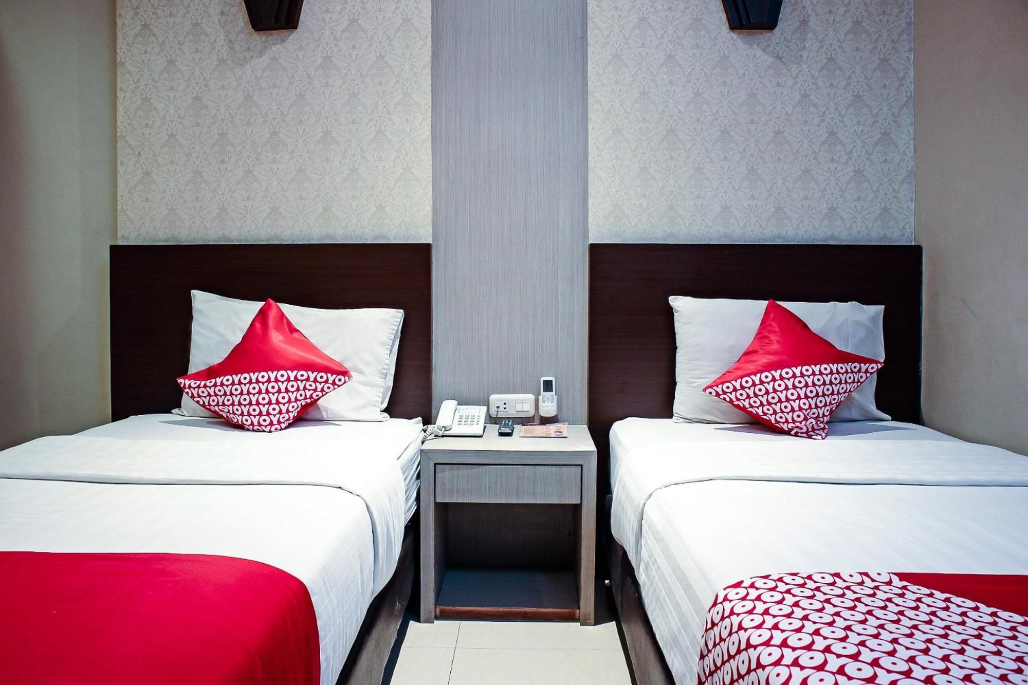 Oyo 1009 Hotel Bumi Malaya Medan Bagian luar foto