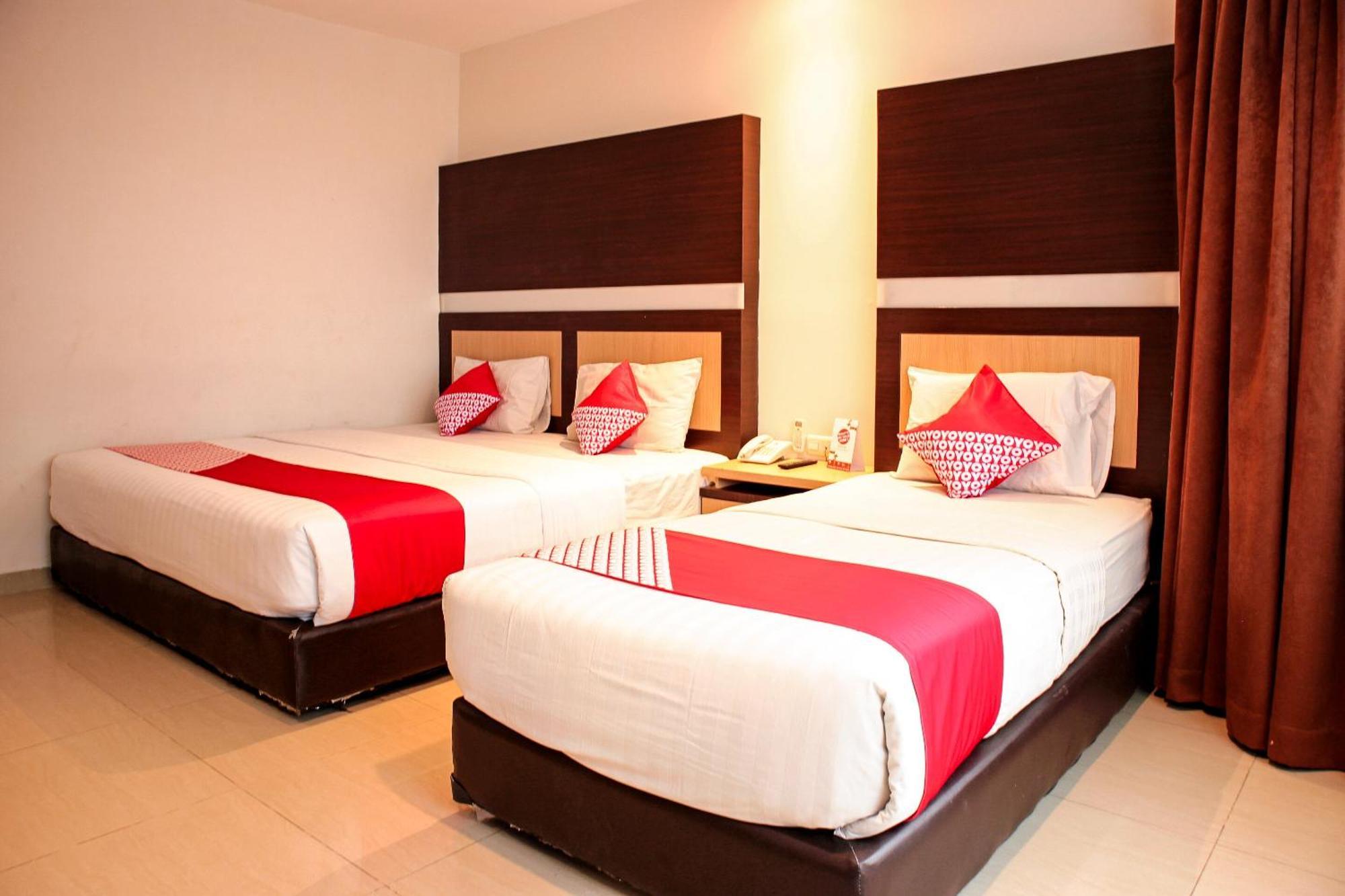 Oyo 1009 Hotel Bumi Malaya Medan Bagian luar foto